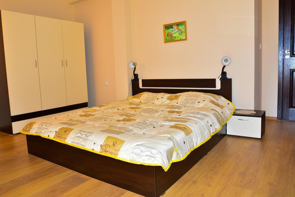 Ddenko Apartment Burgas Номер фото